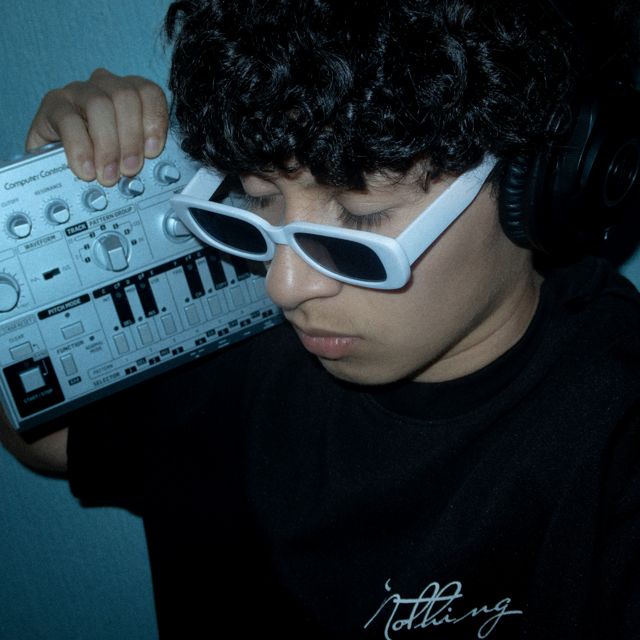 yaqul - 'NO ES NORMAL' [Ringtone]