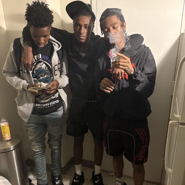 Aliaswizz - 'Free Ant' [Ringtone]