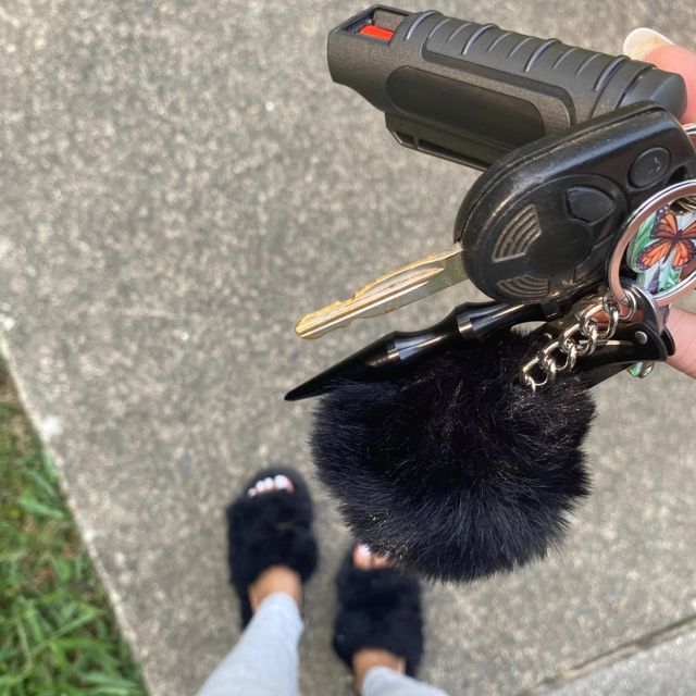 Zee !! - 'pullin up' [Ringtone]