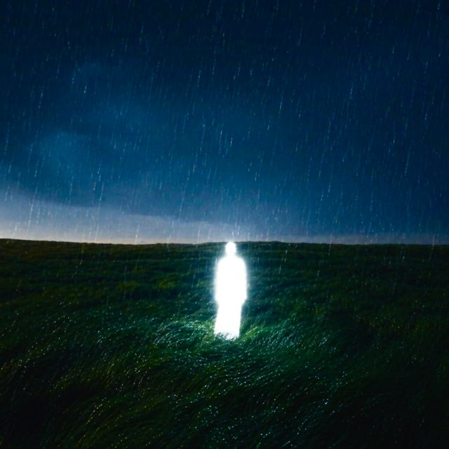 Izra - 'ANESTESIA (feat. Luvatplay)' [Ringtone]