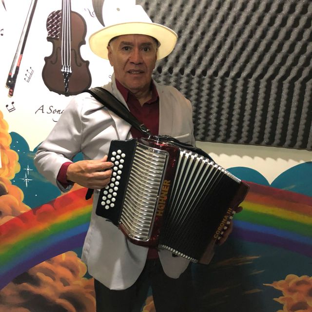 CARLOS EBERTO MORENO ORTIZ - 'ZENAIDA (en vivo)' [Ringtone]