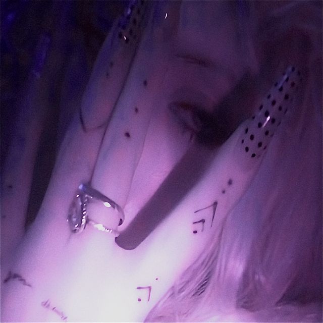 Vendetta Red - 'loveless (dream girl)' [Ringtone]