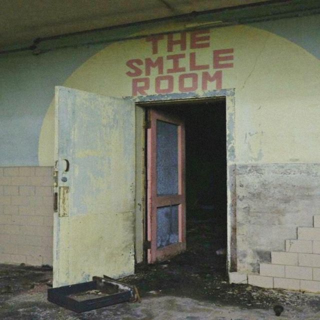 p o e t i t s - 'thesmileroom' [Ringtone]