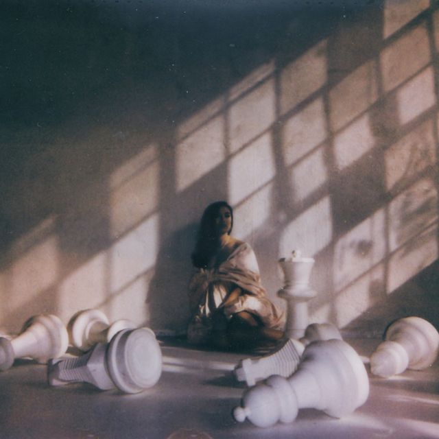 Jade Hilton - 'Falling' [Ringtone]