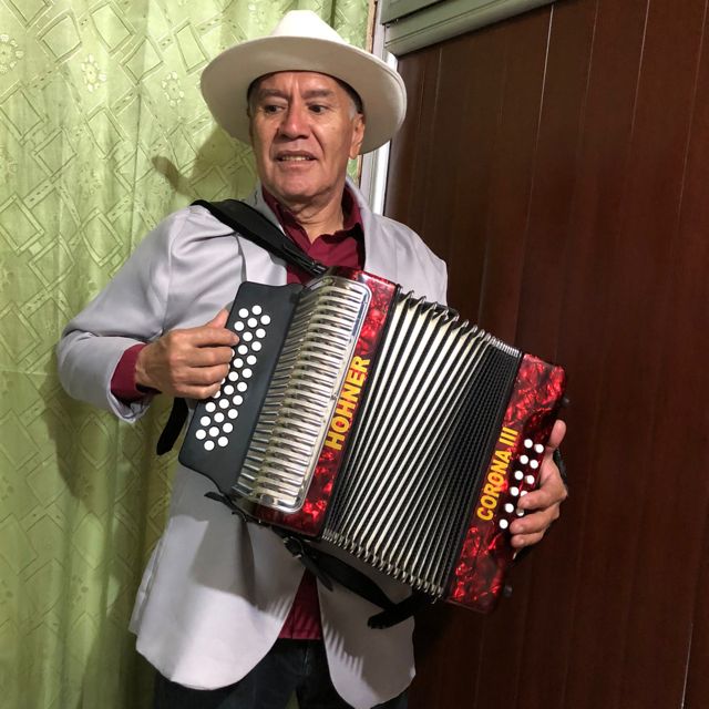CARLOS EBERTO MORENO ORTIZ - 'EL MOCHUELO (en vivo)' [Ringtone]