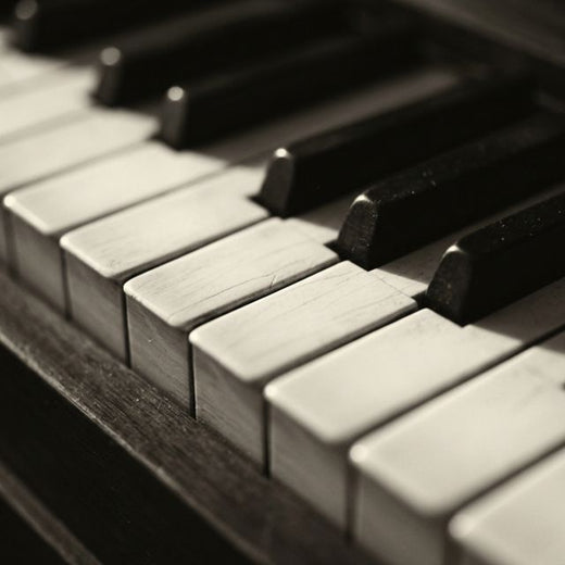 Clara Vance - 'Breaking Dawn' [Ringtone]