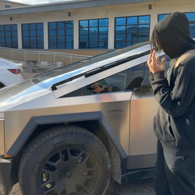 Pinkblxxd - 'run it back' [Ringtone]