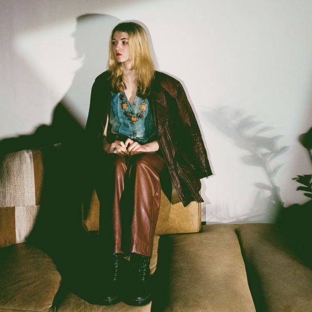 Ava Valianti - 'The Conversation' [Ringtone]