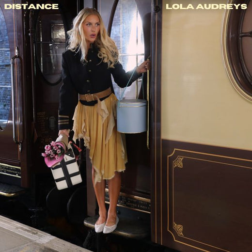 Lola Audreys - 'Distance' [Ringtone]