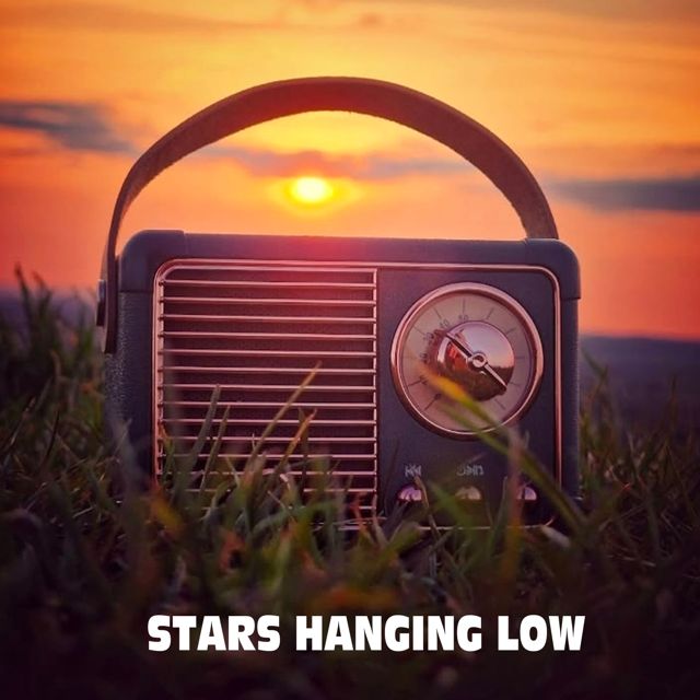 Cahoxx - 'Stars Hanging Low' [Ringtone]