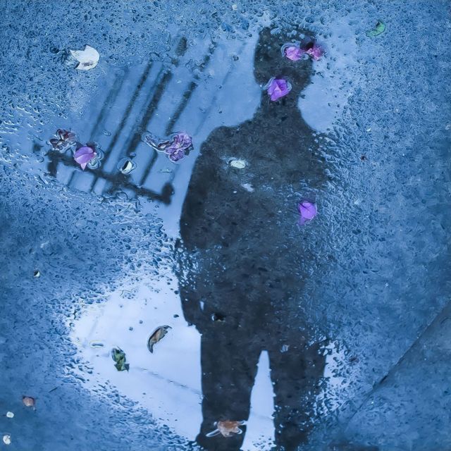 Persona Bajo La Lluvia - 'Lluvia' [Ringtone]