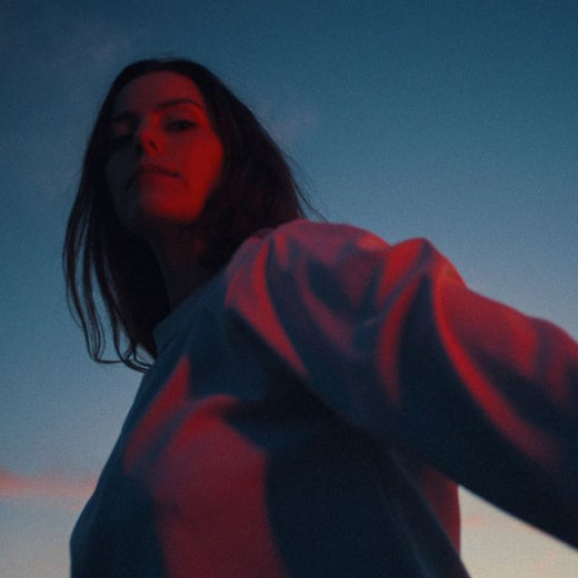 Lyrah - 'Hold Me' [Tono]