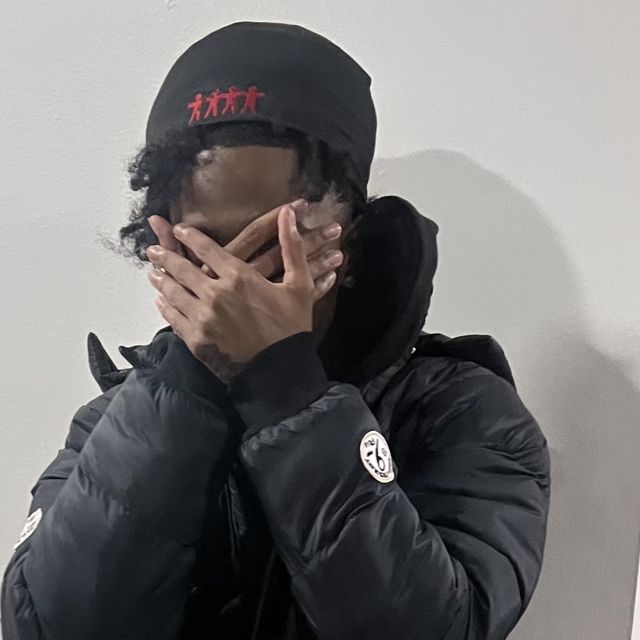 Aliaswizz - 'Talks Inna Mirror' [Ringtone]