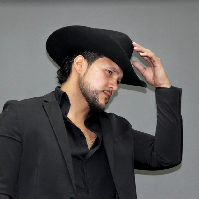 PRODUCCIONES ANGEL - 'LOCO Y NECIO' [Ringtone]