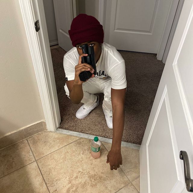 Smokingskul - 'Netflix and chill' [Ringtone]
