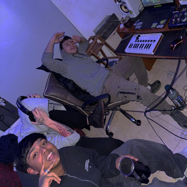Eikon - 'Hoteles (Y2B,Ali,Nueve)' [Ringtone]