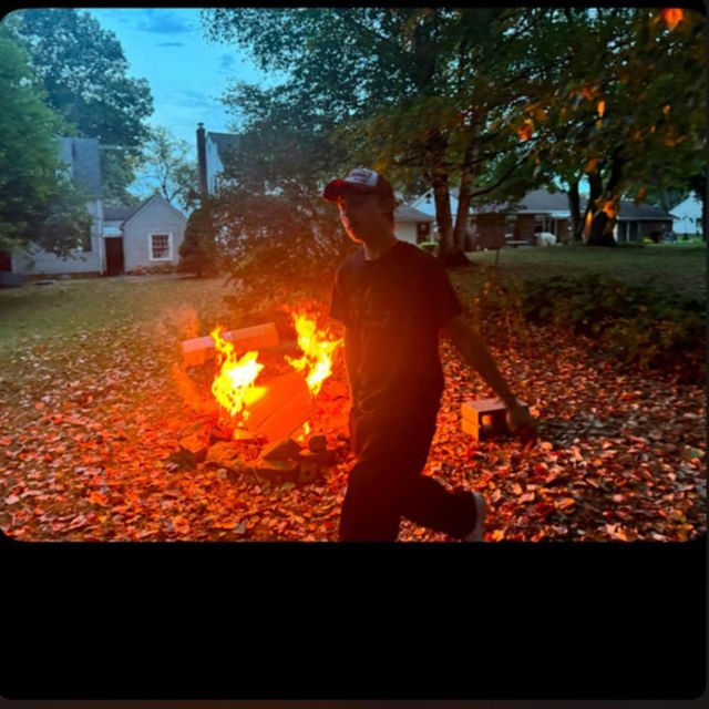 Comehelpglo - 'SkinToSkin' [Ringtone]