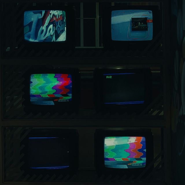 Xenia Apostolov - 'Paranoia with a Cause' [Ringtone]