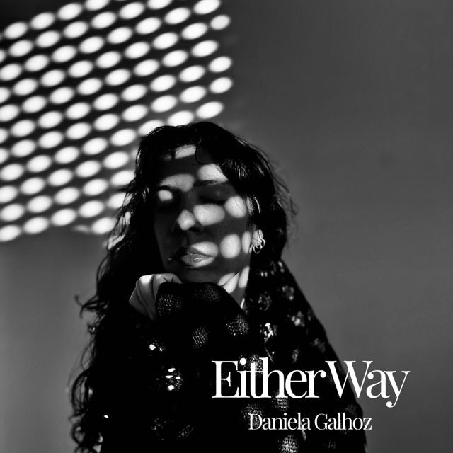 Daniela Galhoz - 'Either Way' [Ringtone]