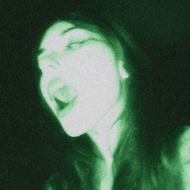 Alexandra Fever - 'Everything is romantic' [Ringtone]