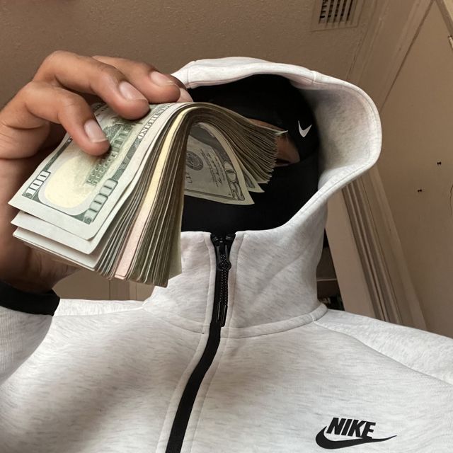 Dee9Inee - 'Looz Kontroll' [Ringtone]