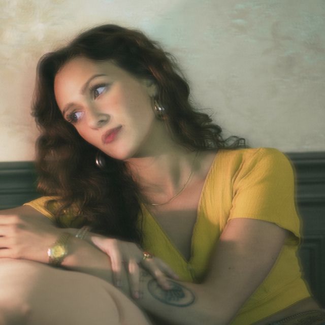 Ruby Walker - 'Pennies and Diamonds' [Ringtone]