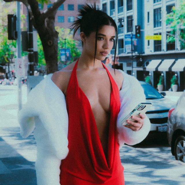 Yovanna Ventura - 'Hero' [Ringtone]