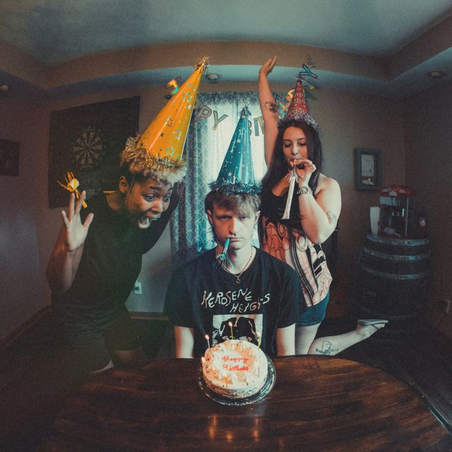 Leisure Hour - 'Happy Birthday!' [Ringtone]