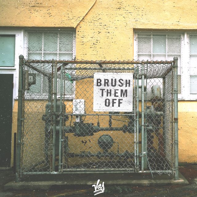 Vas Leon - 'Brush Them Off (feat. Skillit)' [Ringtone]