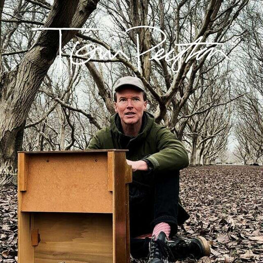 Tom Peyton - 'Money to You (In An Orchard)' [Tono de llamada]
