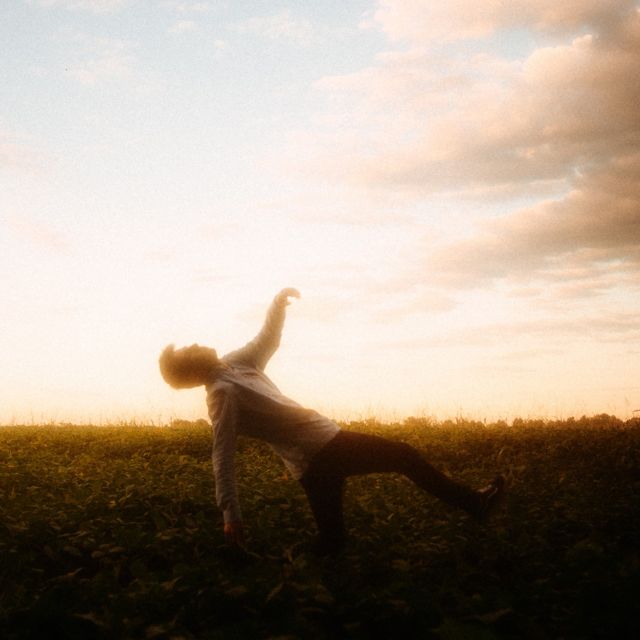 jakub. - 'alone in a flower field' [Ringtone]