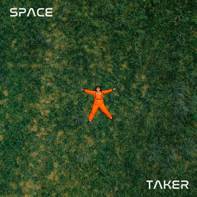 Claire Larose - 'Space Taker' [Ringtone]