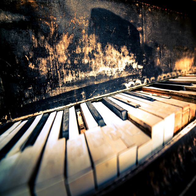 Giovanni Alessandro - 'Risk It All (Piano Version)' [Ringtone]