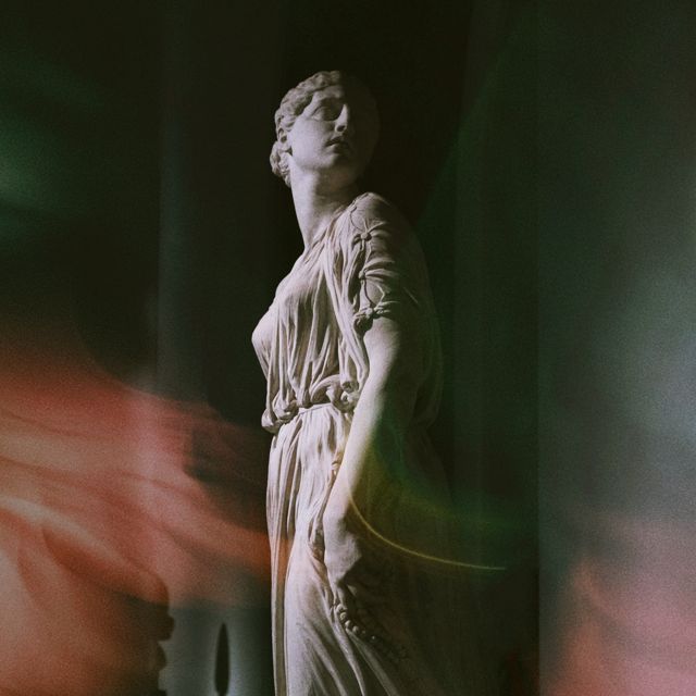 Menna - 'Shapeshifter' [Ringtone]