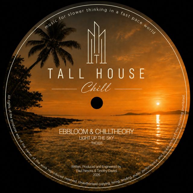 Ebbloom - 'Light Up The Sky (feat. CHILLTHEORY)' [Ringtone]