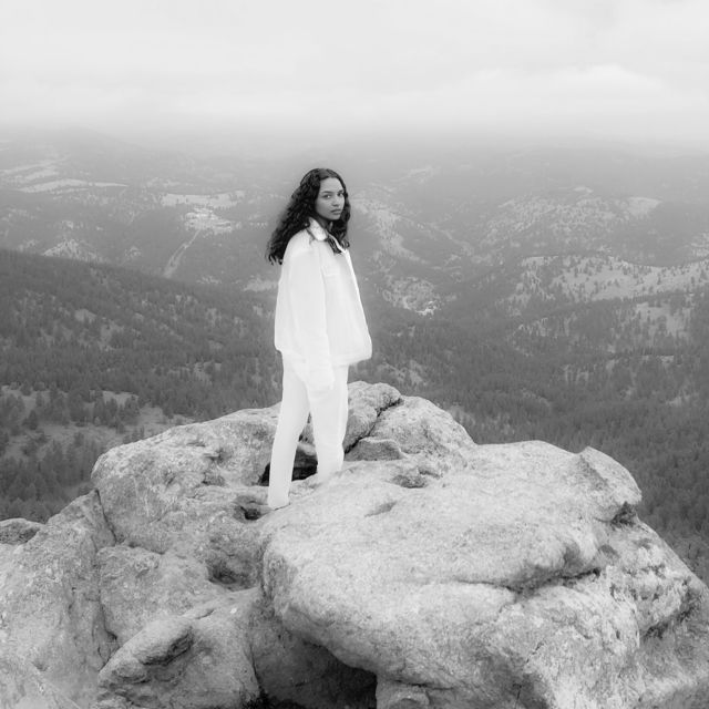 Ambar Lucid - 'Moving Mountains' [Ringtone]