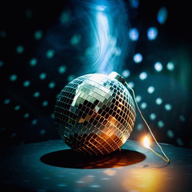 MAIASAURA - 'DANCE RUN FOR COVER' [Ringtone]