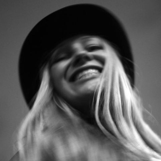 Sylvie Tassin - 'Cours loin' [Ringtone]