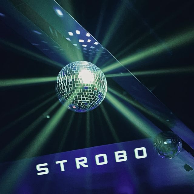 Strobot - 'Strobo (feat. Aldo Rivera & Diana Drouaillet)' [Ringtone]