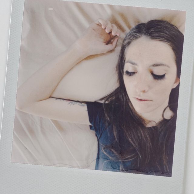 Valeree - '6 Feet Apart' [Ringtone]