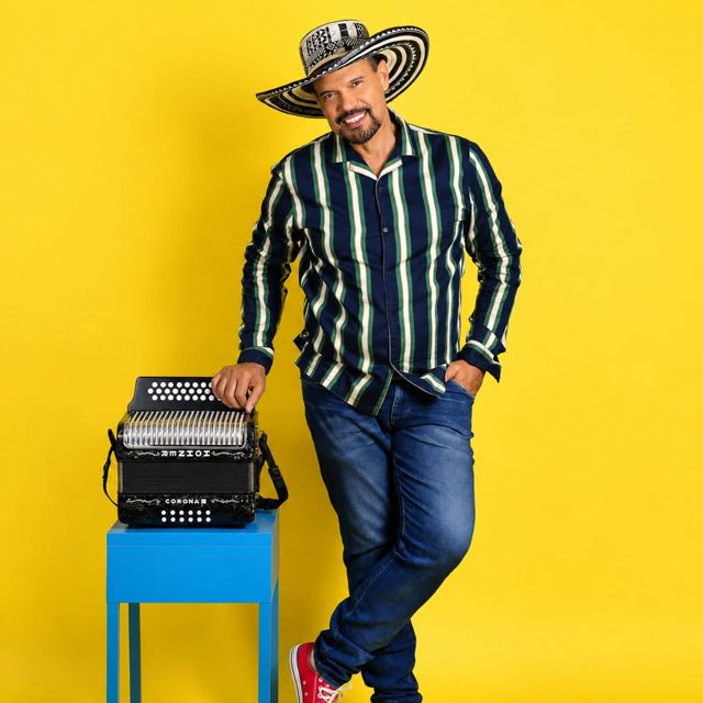 estrellas vallenatas de Sergio Amaris - 'Amor Fugáz (feat. Sergio Amaris)' [Ringtone]