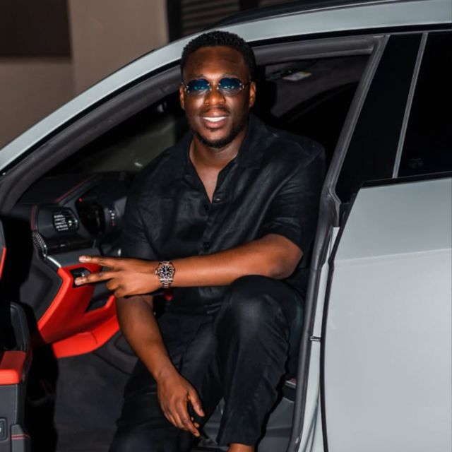 Maycash - 'Plenty Bottles' [Ringtone]