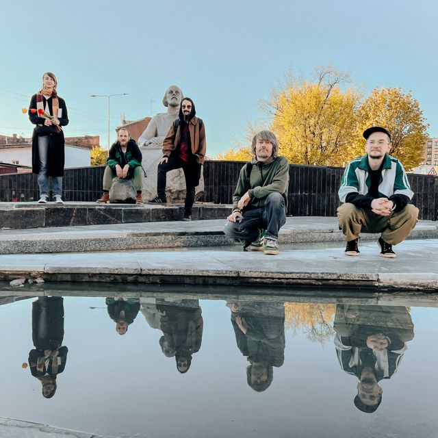 Ciolkowska - 'Below the Grass (Single Version)' [Ringtone]