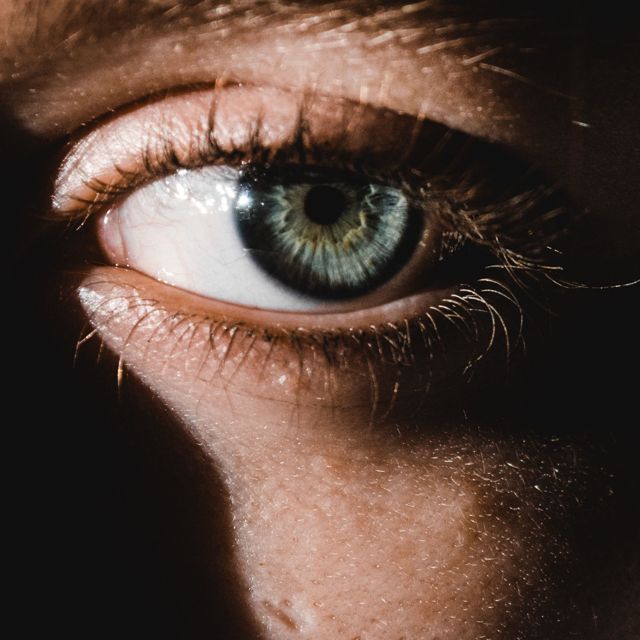 KRYVEN - 'ojos verdes' [Ringtone]