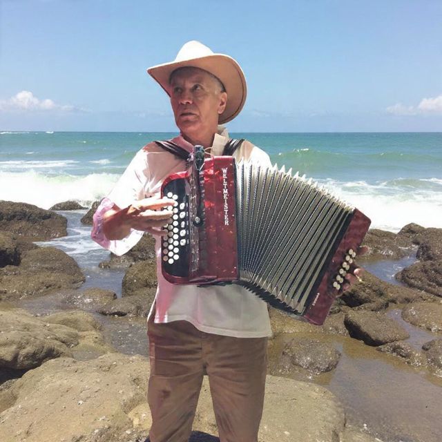 CARLOS EBERTO MORENO ORTIZ - 'LA NEGRA DOROTEA (en vivo)' [Ringtone]