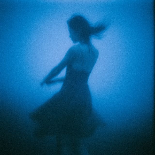 halfwaygone. - 'her name in rain.' [Ringtone]