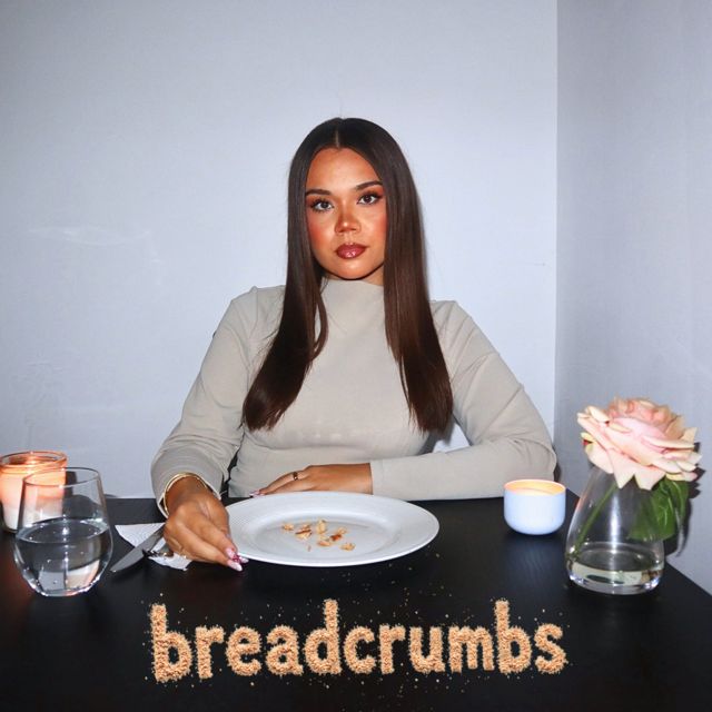 Liliana - 'Breadcrumbs' [Ringtone]