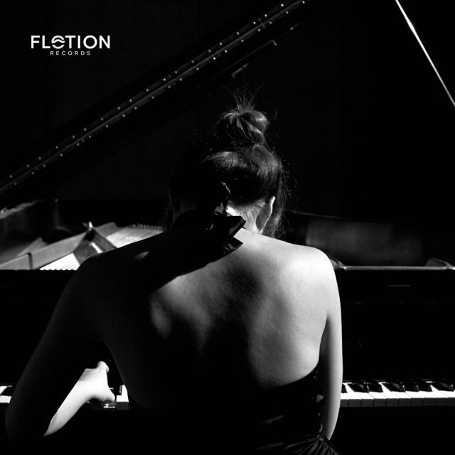 Livia Hart - 'I’m Yours Forever' [Ringtone]