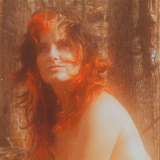 Sally Rose - 'Bolt (feat. Illiterate Light)' [Ringtone]
